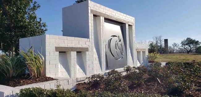 Building Photo - Luxury New Construction | 4 Bed / 3 Bath | River Road Corridor Near LSU