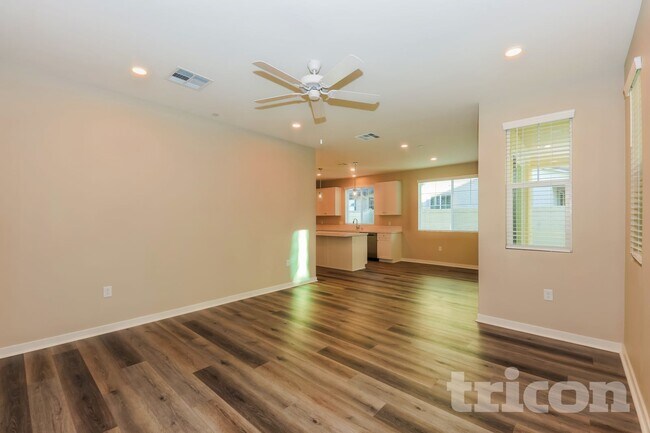 Foto del edificio - 29431 Caribbean Pine Way Winchester CA