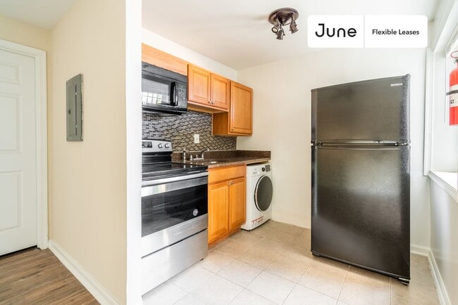 Foto del edificio - 1317 K Street Southeast