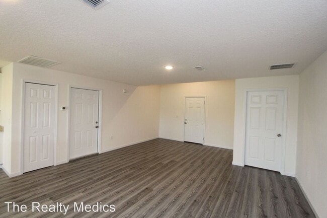 Building Photo - 4 br, 2 bath House - 2498 Cogan Dr SE