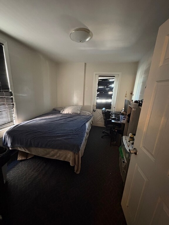 Building Photo - 220 E Eagle St