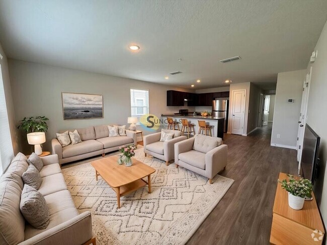 Building Photo - 617 Century 21 Dr