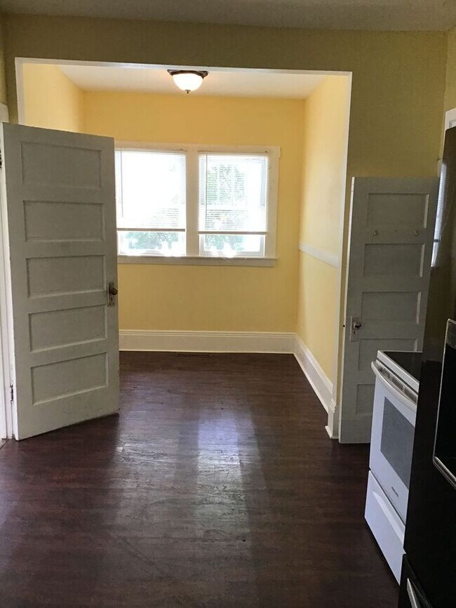 Foto del edificio - 2/2 Near Canal - NSB Available Now!
