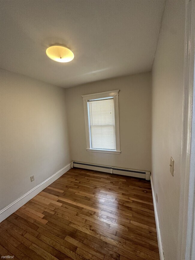 Building Photo - 3 br, 1 bath House - 121 Child St