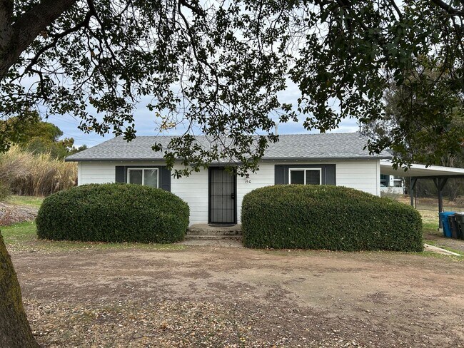 Foto del edificio - 150 Mono Ave