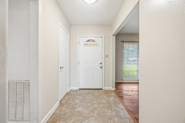 Foto del edificio - 435 Rollingwood St