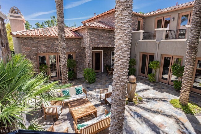 Building Photo - 12097 Oakland Hills Dr