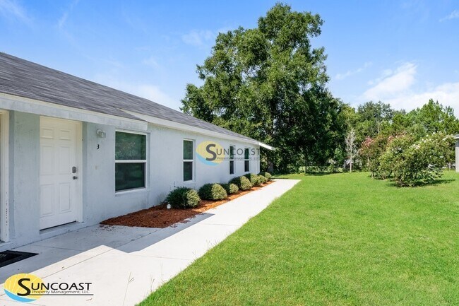 Foto del edificio - 8148 Juniper Rd