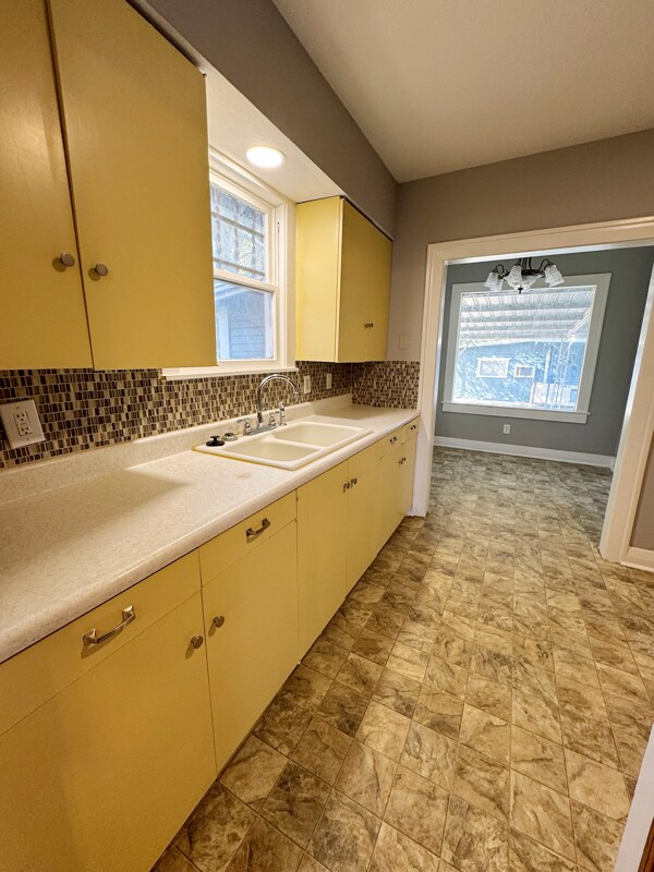 Foto del edificio - 739 E Highland Blvd