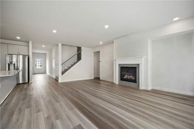 Building Photo - 107 Meander Dr