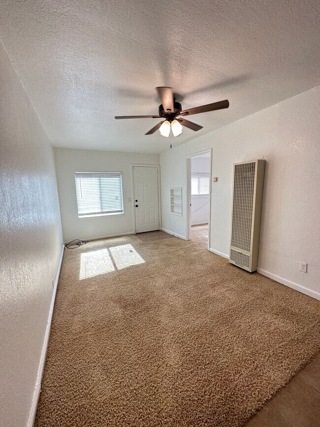 Foto del edificio - 2282 Maple St