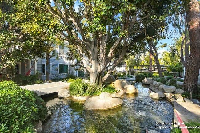 Building Photo - 1311 W Capitol Dr