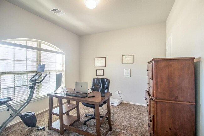 Building Photo - 5407 Dovetail Arbor Trace