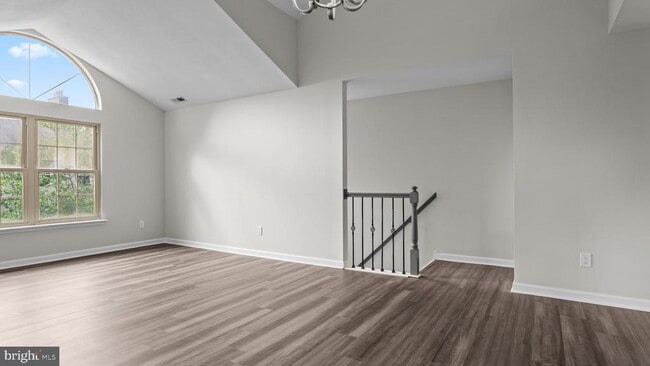 Foto del edificio - 4008 Waltham Ct