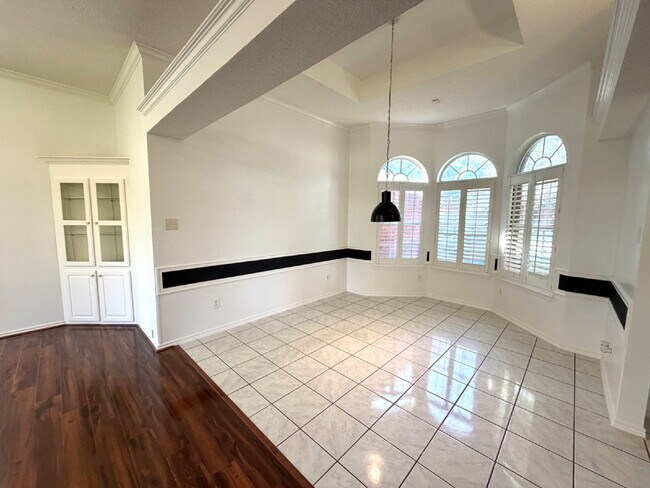 Foto del edificio - Beautiful 3 Bed, 2 Bath Home in an Established, Centrally Located Neighborhood