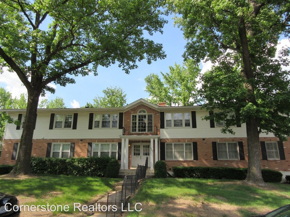 Primary Photo - 601 Broadmoor Dr