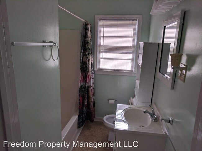 Foto del edificio - 2 br, 1 bath House - 5107 Sequoia Rd