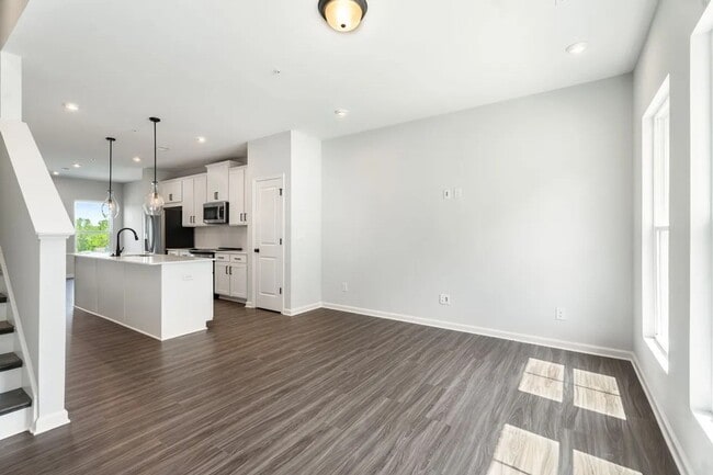 Foto del edificio - Beautiful Grant Park Townhome Directly on the Atlanta BeltLine w/ City Views!