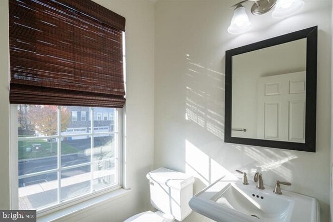 Building Photo - 27127 Hickory Ln