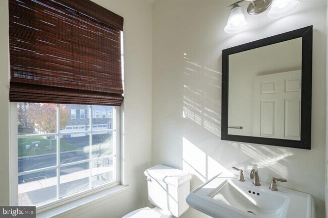 Foto del edificio - 27127 Hickory Ln