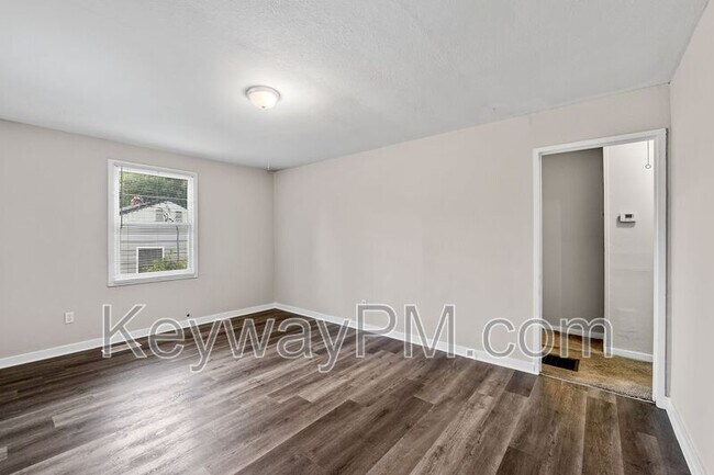 Foto del edificio - 608 Carolina Springs Rd