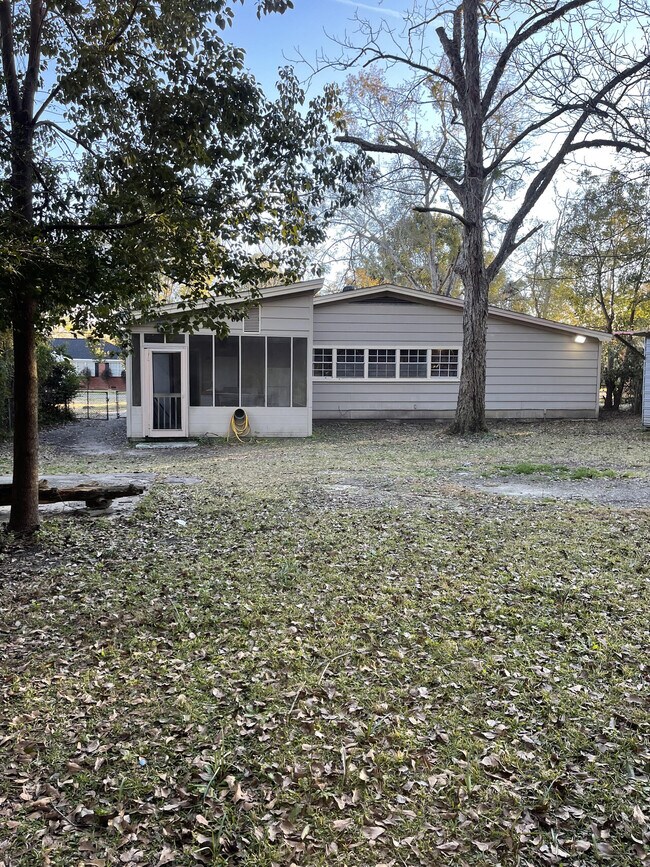 406 Myrtlewood Ave, Chickasaw, AL 36611 House Rental in Chickasaw, AL