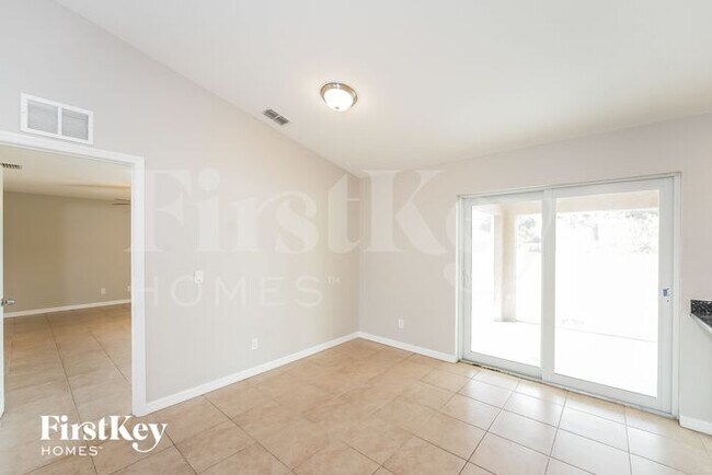 Building Photo - 11093 Sunnydale Ave