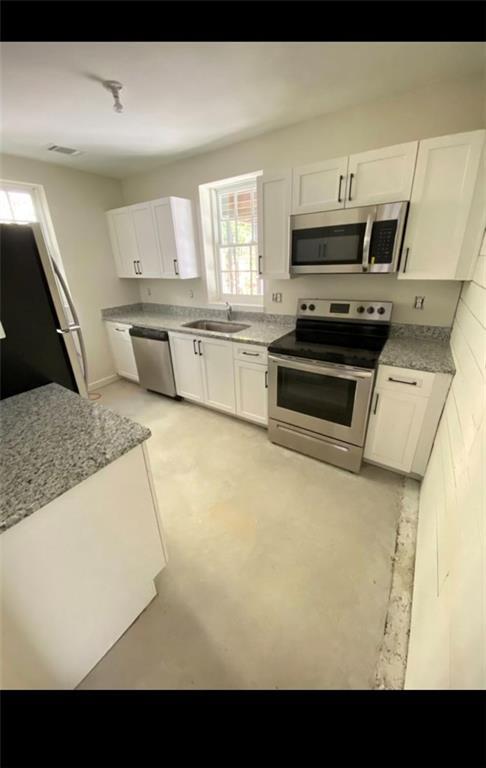 Foto del edificio - 1363 N Highland Ave NE