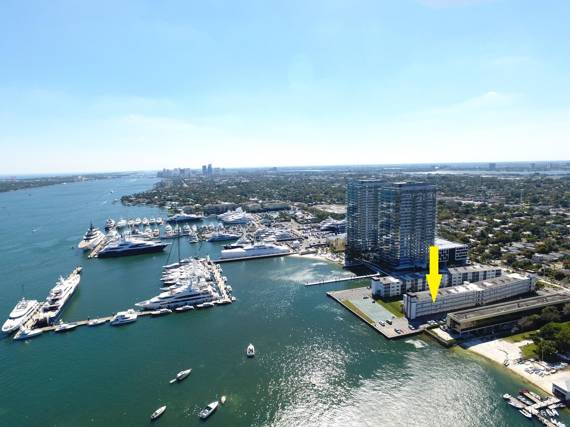 Primary Photo - 4500 N Flagler Dr