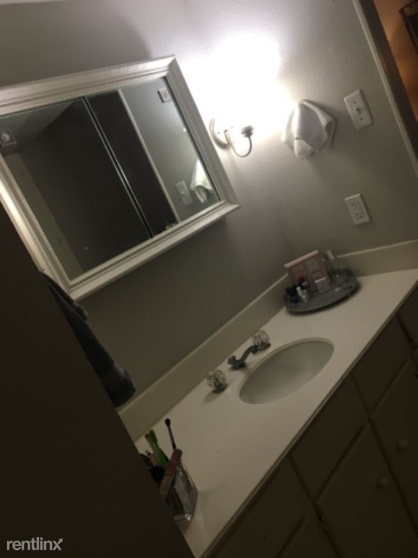 Foto del edificio - 1 br, 1 bath Condo - 15915 Stillwood St