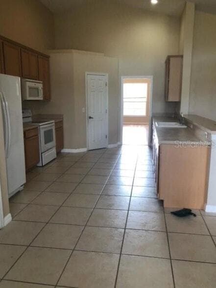 Photo - 2371 The Oaks Blvd House