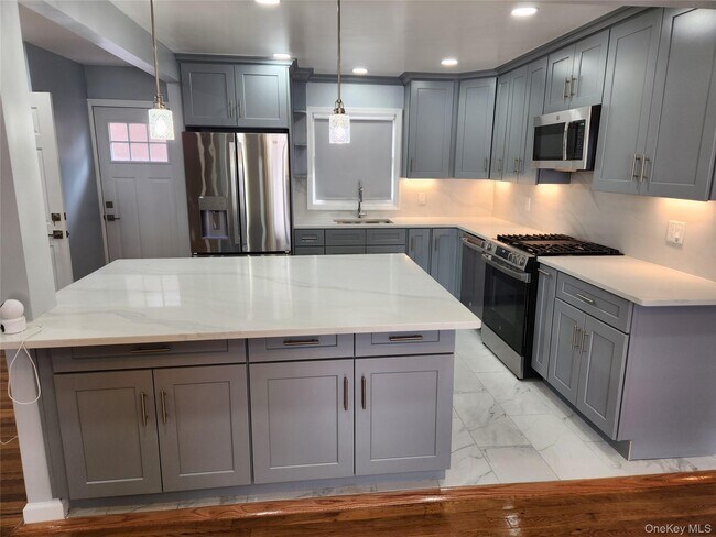 Foto del edificio - 132A Hawthorne Ave