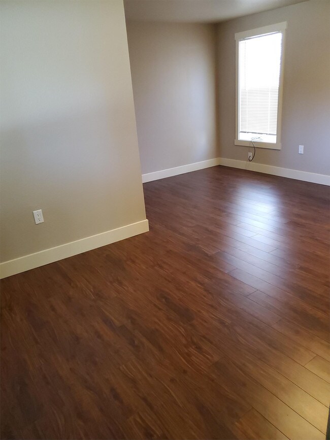 Foto del edificio - 410 NW Newport Ave