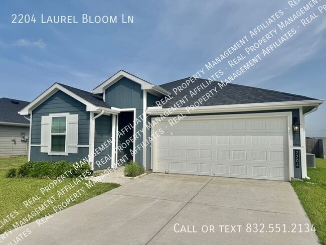 Building Photo - 2204 Laurel Bloom Ln