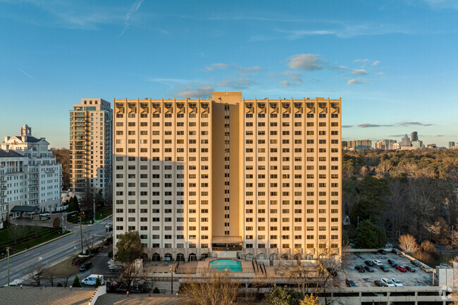 Building Photo - Park Lane On Peachtree