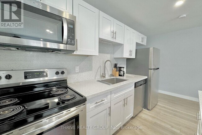 Building Photo - 57 Oliver St