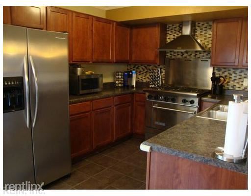 Building Photo - 1306 W 41st St