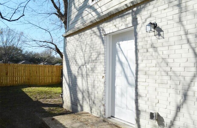 Foto del edificio - 3007 Grovey St