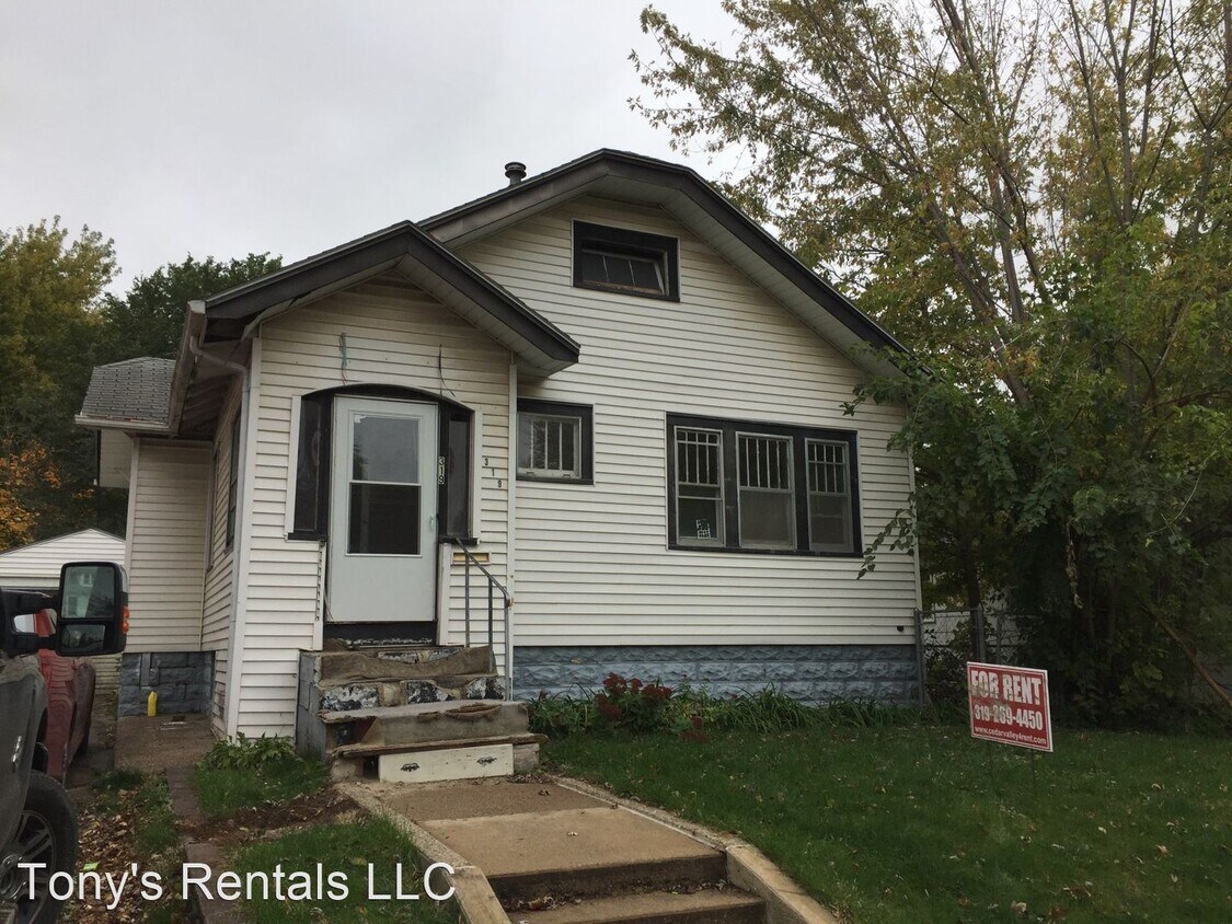 319 Oaklawn Ave, Waterloo, IA 50701 House Rental in Waterloo, IA