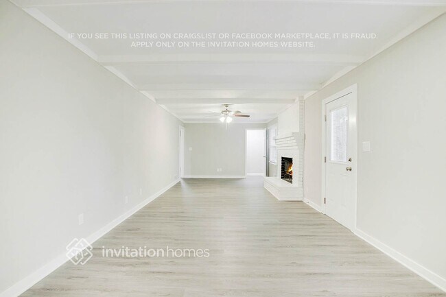 Foto del edificio - 4965 Forest Ave