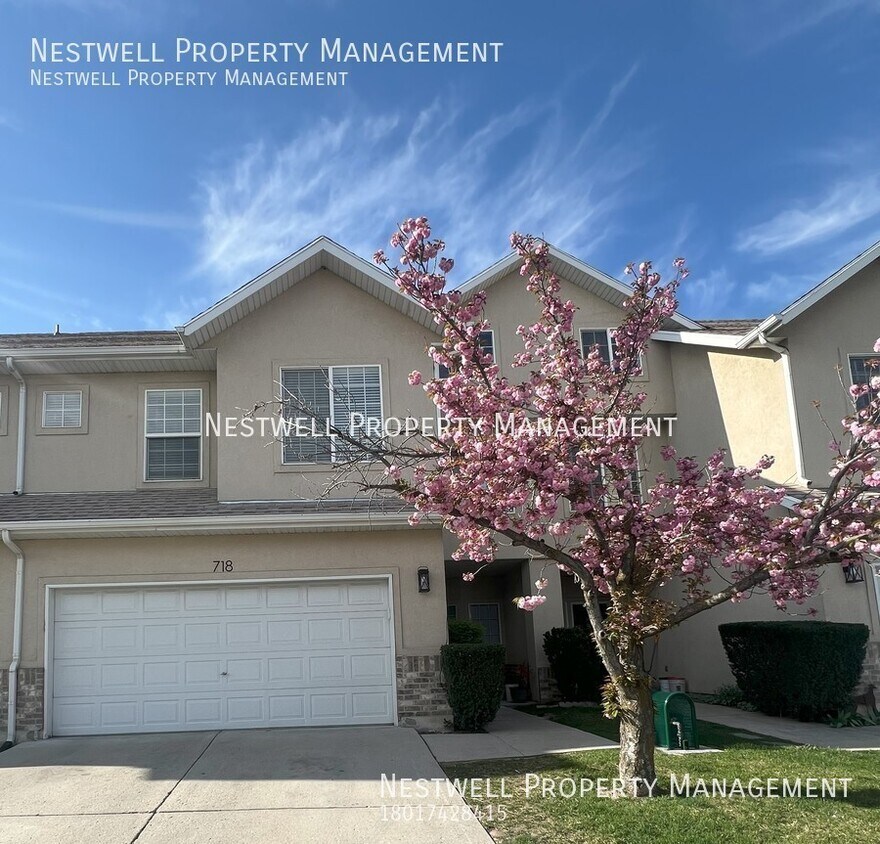 Primary Photo - Wonderful 4-bed Townome in Sandy