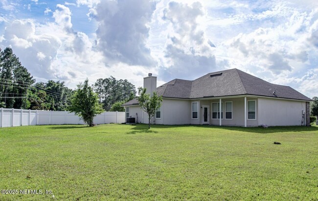 Foto del edificio - 15517 Turkoman Cir