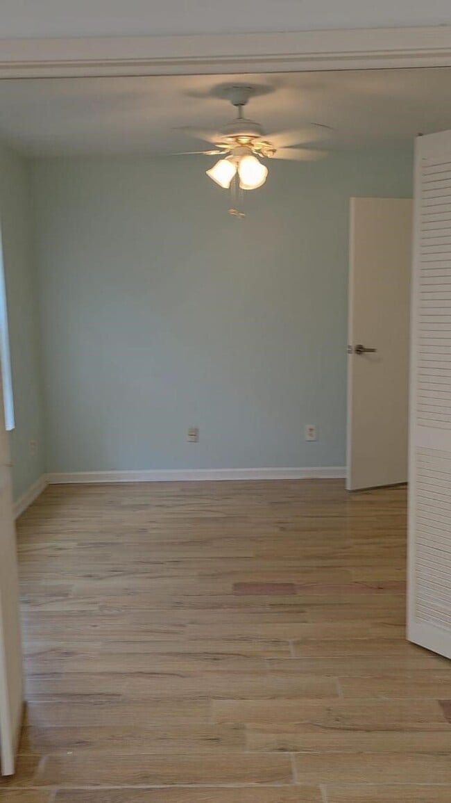 Building Photo - 2750 Holly Hall St