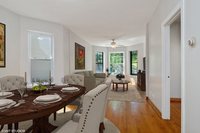 Building Photo - 4913 N Damen Ave