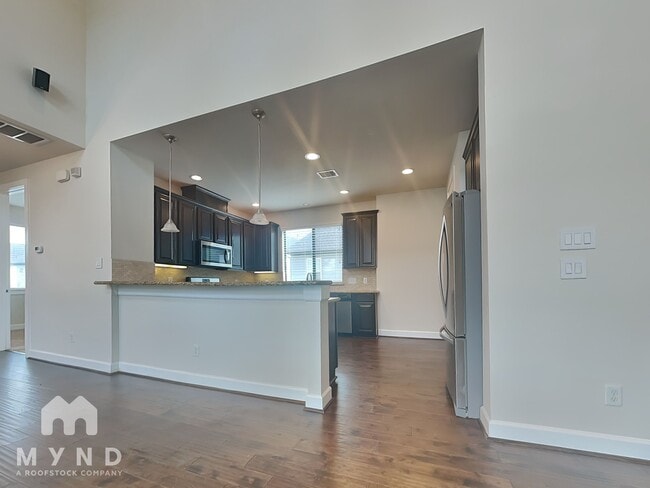 Foto del edificio - 9062 Laverne Cres