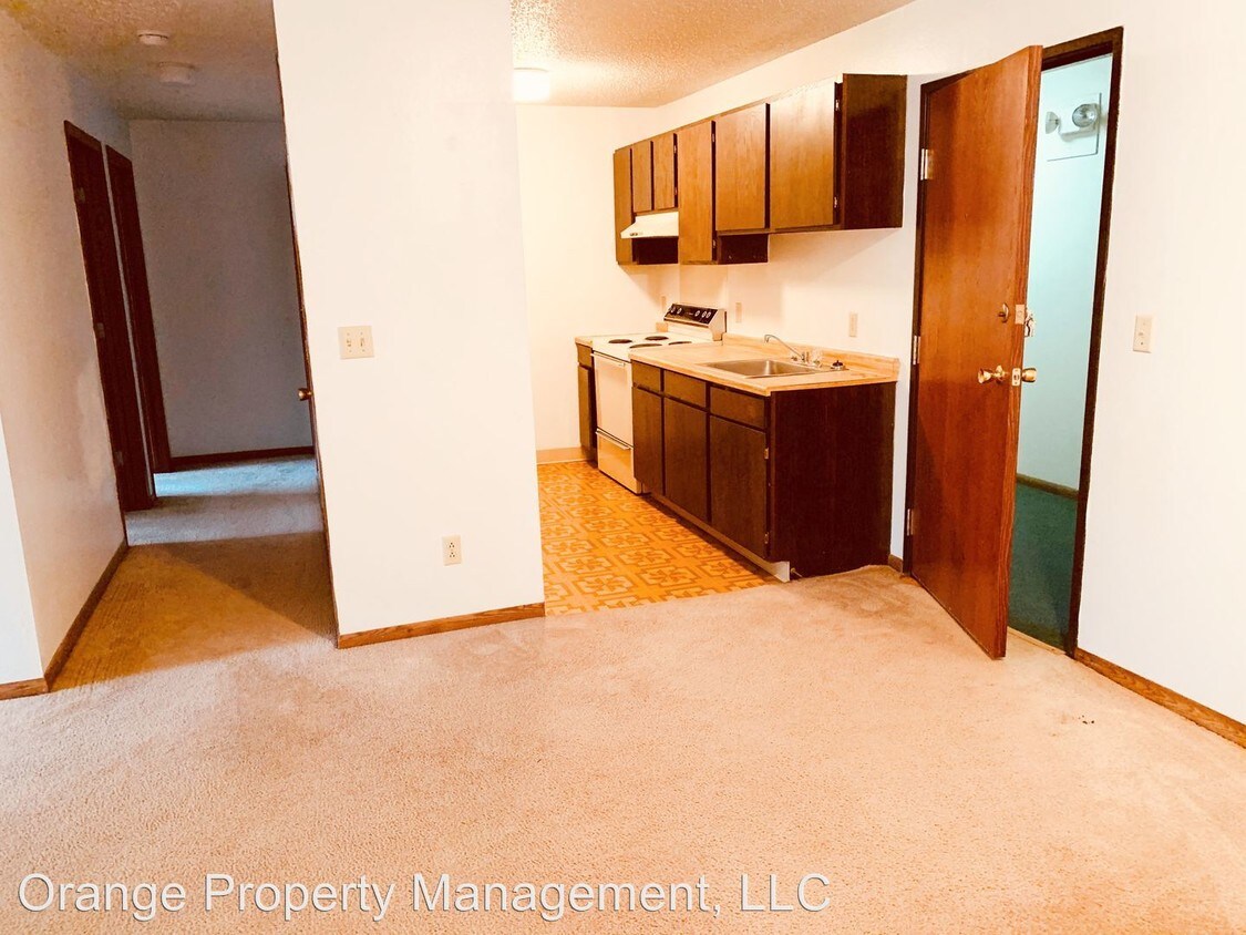 Foto principal - 1200 Meadowbrook Dr