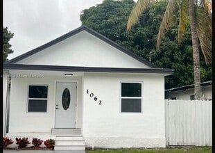 Building Photo - 1062 NW 25th St
