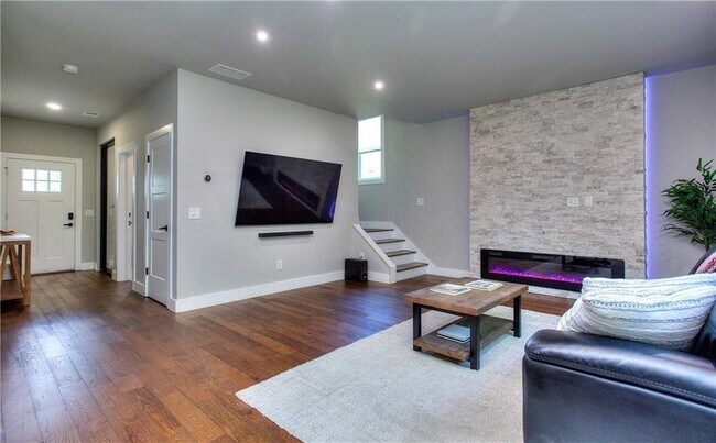 Foto del edificio - 419 McInnes Cir