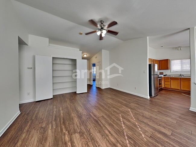 Foto del edificio - 10324 Orchard Grass Ct