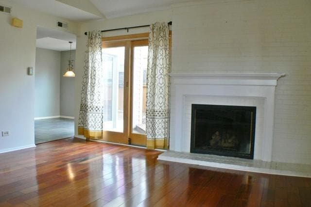 Building Photo - 40 Sarahs Grove Ln